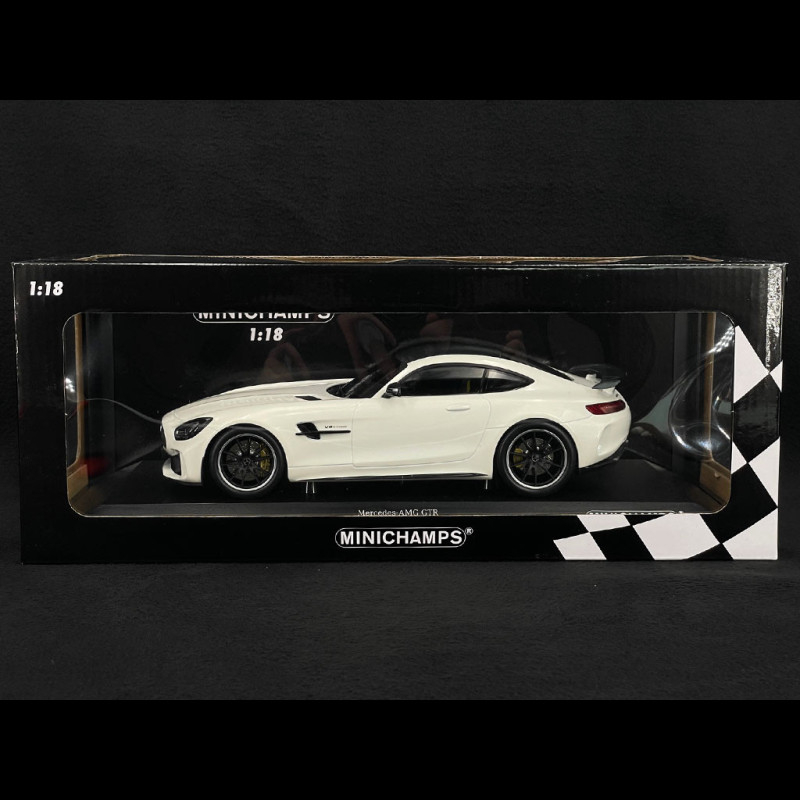 Mercedes-AMG GT R 2021 White Metallic 1/18 Minichamps 155036028