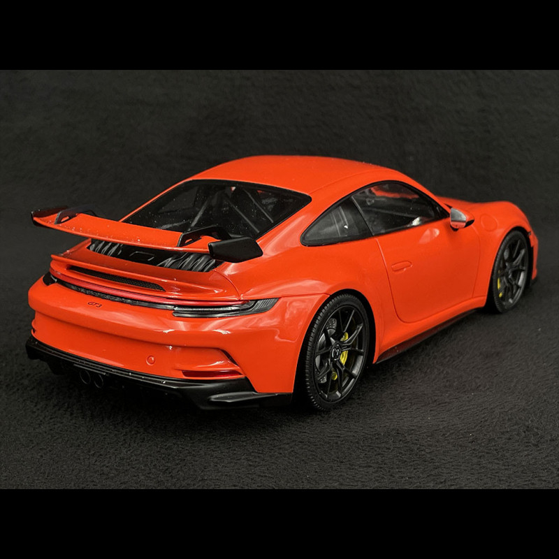 Acquista PORSCHE 911 (992) GT3 ORANGE WITH BLACK WHEELS 2021 Originale