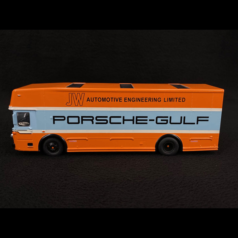 mercedes-o317-truck-porsche-
