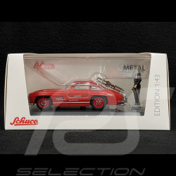 Mercedes-Benz 300 SL 1954 with skis and figure Red 1/43 Schuco 450376600