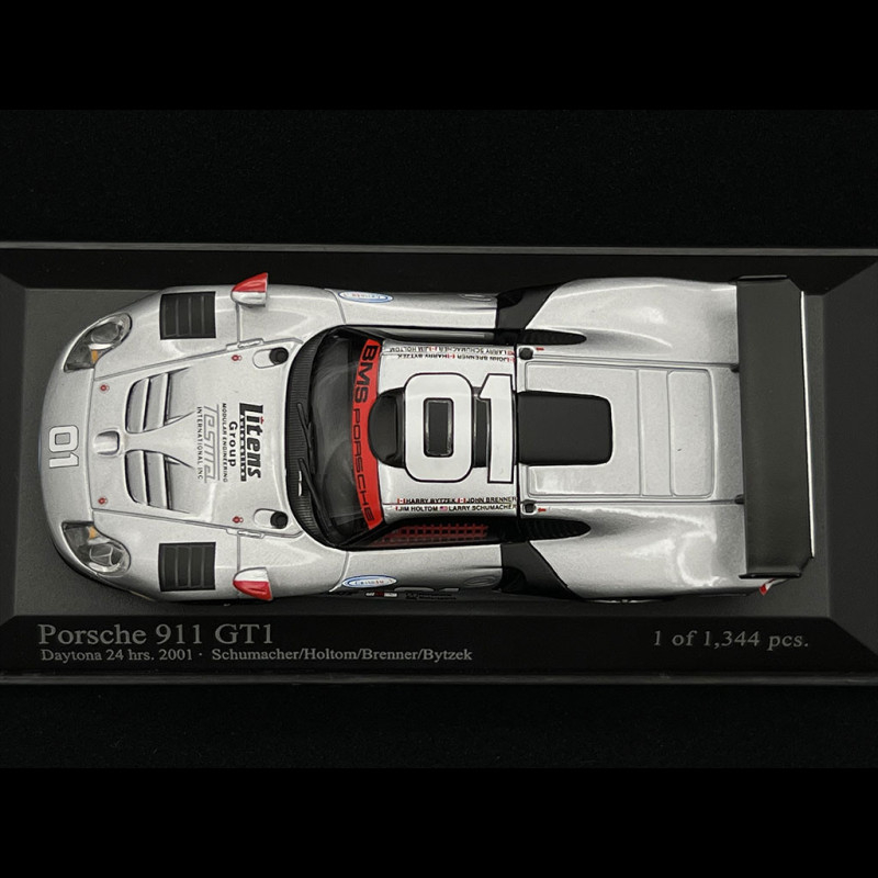 Porsche 911 GT1 LM - a photo on