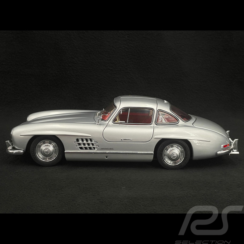 Mercedes-Benz 300 SL 1954 Silber 1/18 Schuco 450045000
