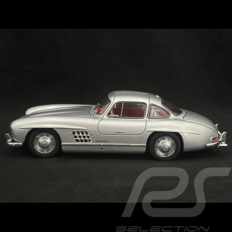 Mercedes-Benz 300 SL 1954 Silver 1/18 Schuco 450045000