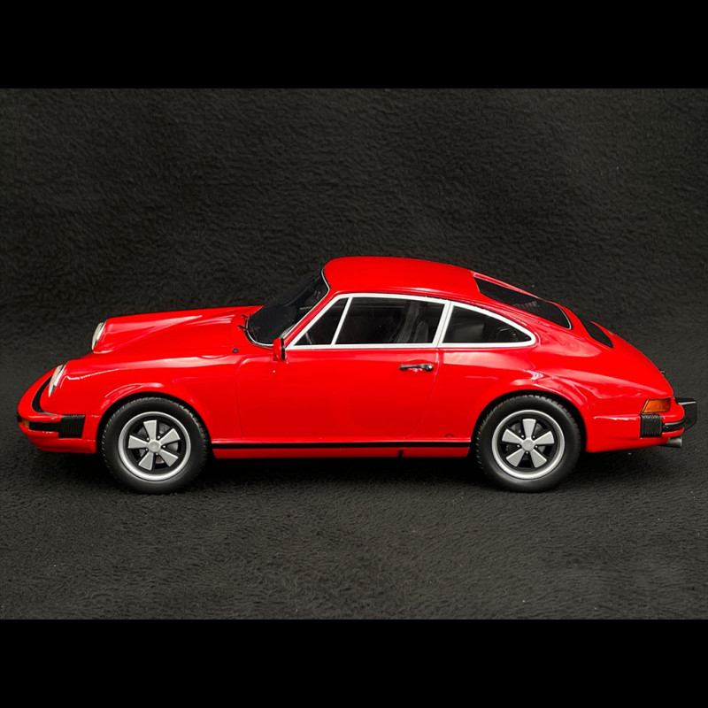 Porsche 911 2.7 Coupe 1974 Guards Red 1/18 Schuco 450025600