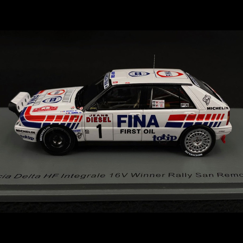 ミニカー Lancia Delta HF Integrale16V 1991Sanremo Lancia Delta HF Integrale 16V Winner Rallye San Remo 1991 N°1 1/43