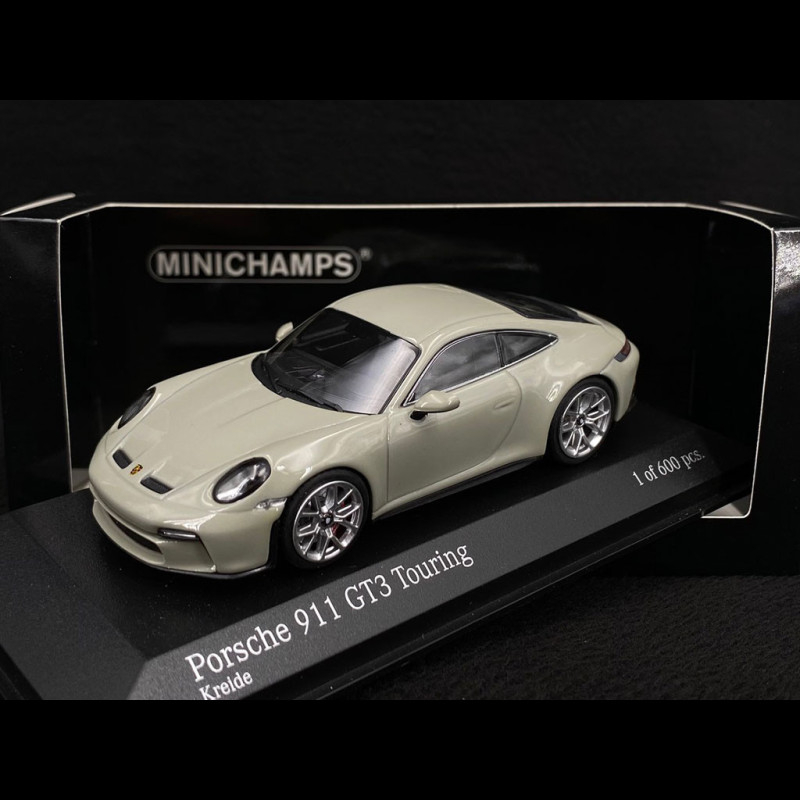 Porsche Macan (Gen2) Turbo Grey Chalk (kreide) 1:43 WAP0206020J