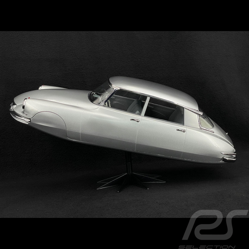 Citroën DS19 Totem 1957 Silbergrau 1/12 Norev 121571