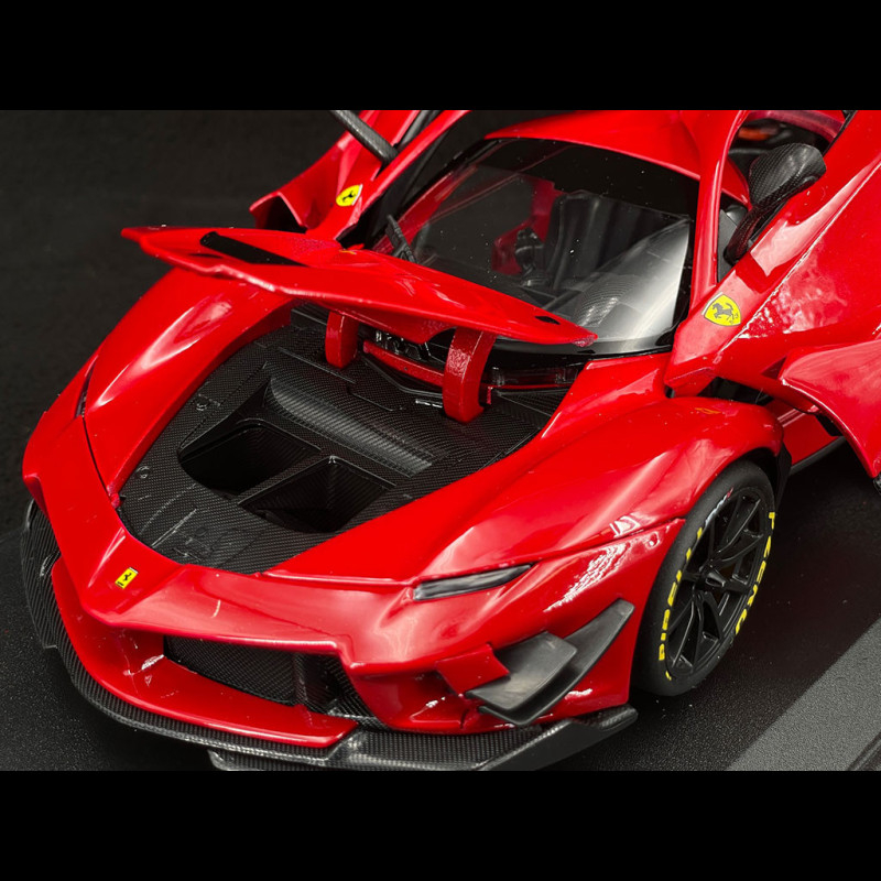 Ferrari FXX-K Evo Hybrid 6.3 V12 2018 Red Rosso Corsa 1/18 Bburago