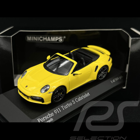 Porsche 911 Turbo S...