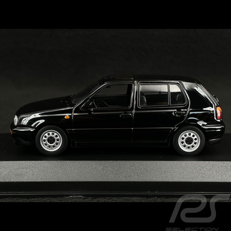 VW Golf III 1997 5 Doors Black 1/43 Minichamps 940055500