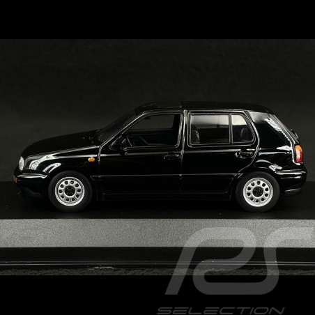 VW Golf III 1997 5 Doors Black 1/43 Minichamps 940055500