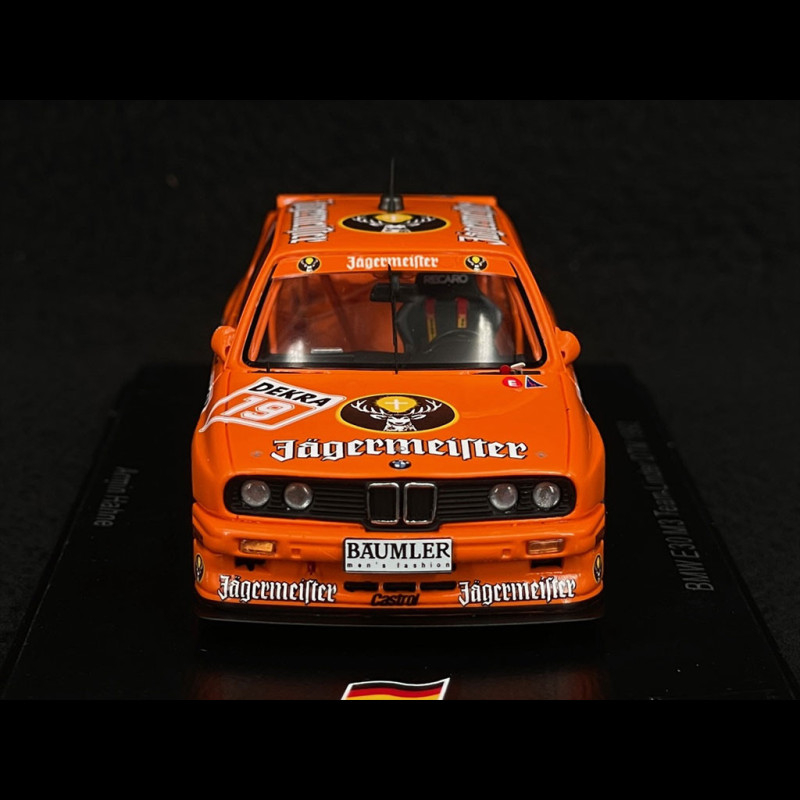 BMW M3 E30 n° 19 DTM 1992 1/43 Spark SG604