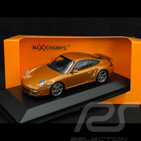 Porsche 911 Turbo Type 997 2009 Nordic Gold Metallic 1/43 Minichamps 940069011