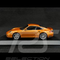 Porsche 911 Turbo Type 997 2009 Nordic Gold Metallic 1/43 Minichamps 940069011