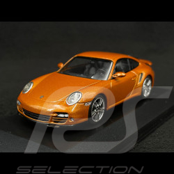 Porsche 911 Turbo Type 997 2009 Nordic Gold Metallic 1/43 Minichamps 940069011