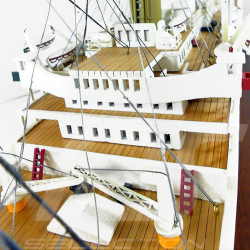 Maquette Bateau Titanic Paquebot RMS 92 cm 1/300 Bois Maquette Bateau Titanic Paquebot RMS 92 cm 1/300 Bois