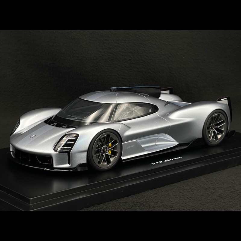 Porsche 919 Street 2017 Silver 1/18 Spark WAP0210190NSTR