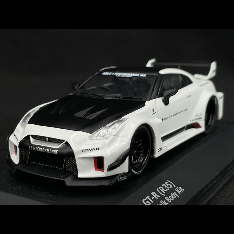 Nissan GTR R35 LB 2020 Silhouette White 1/43 Solido S4311203