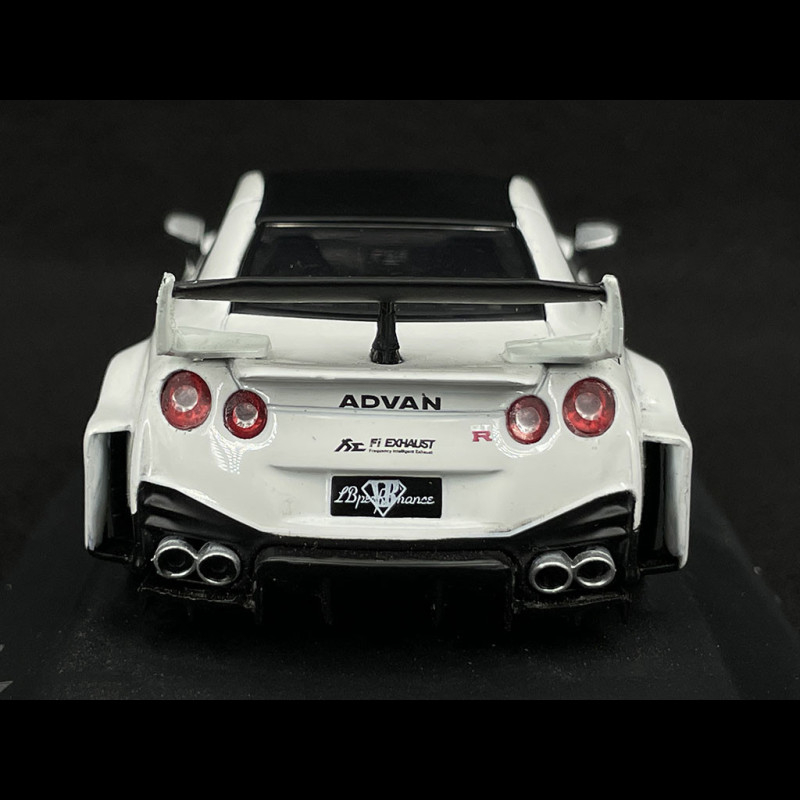 Nissan GTR R35 LB 2020 Silhouette White 1/43 Solido S4311203