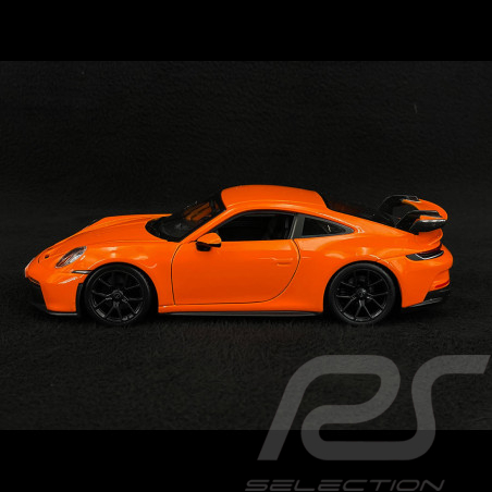 Porsche 911 GT3 Type 992 2021 Lava Orange 1/24 Bburago 21104O
