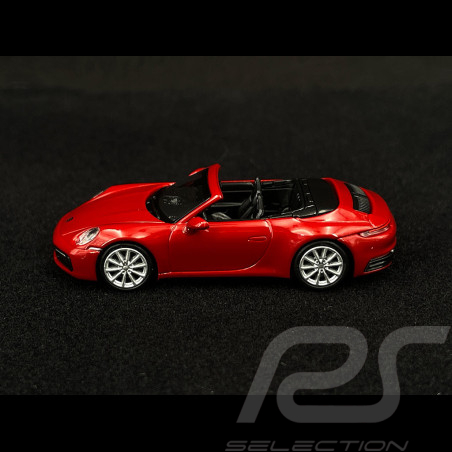 Porsche 911 Carrera 4S...