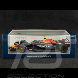 Sergio Perez Red Bull Racing RB18 n° 11 Winner GP Singapore 2022 F1 1/43 Spark S8560