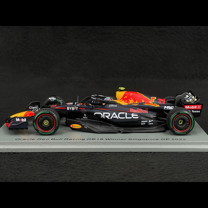 Oracle Red Bull Racing RB18 No.11 GP2022