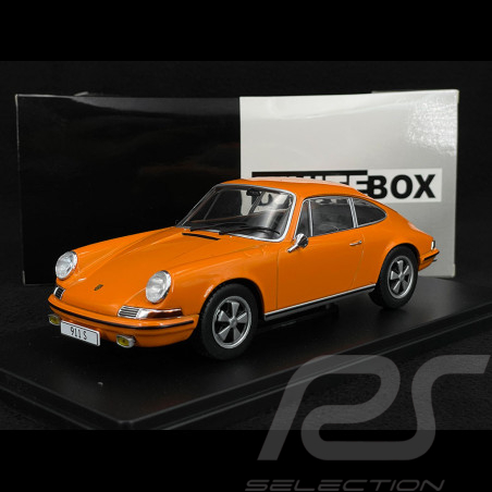 Porsche 911 S 1968 Orange Tangerine 1/24 White Box WB124174