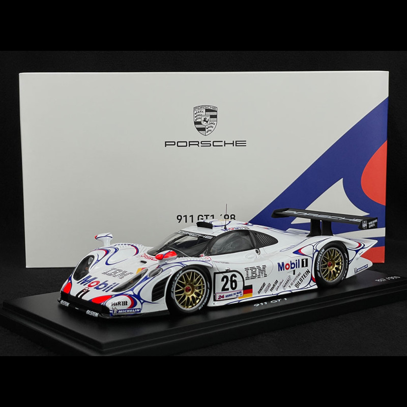 Porsche 911 type 991 GT3 RSR n° 92 Vainqueur classe Le Mans 2013 1/18