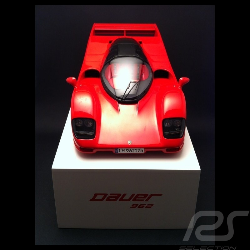 Porsche Dauer 962 civile rouge 