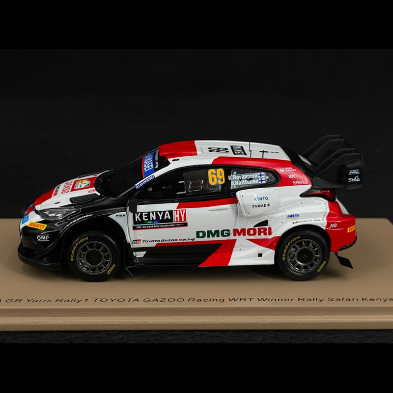 TOYOTA Yaris GR Rally1 - 1er Safari Rallye - 2022 Rovanpera 1/43 de IXO