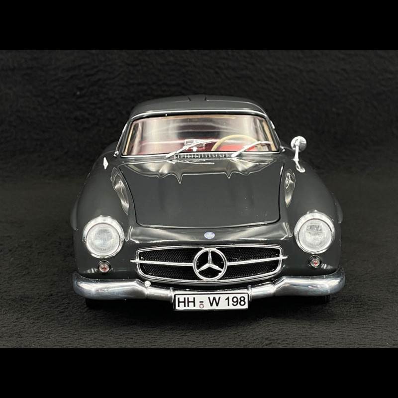 Mercedes-Benz 300 SL Gullwing 1954 Dark Grey 1/18 Schuco 450045100