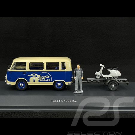 Ford FK1000 Bus + Vespa...
