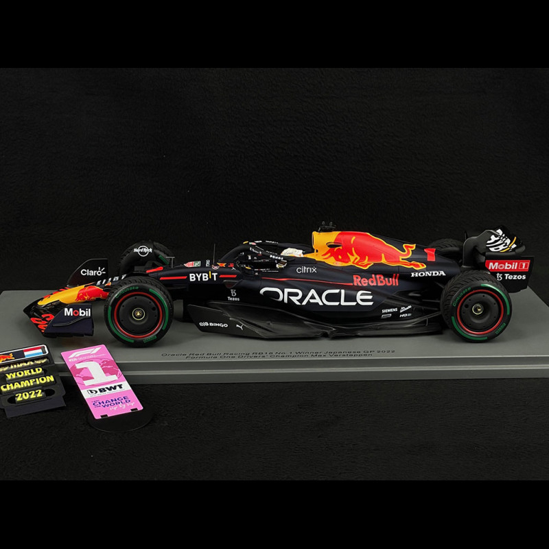 Max Verstappen Red Bull RB18 n° 1 Winner GP Japon 2022 F1 1/18