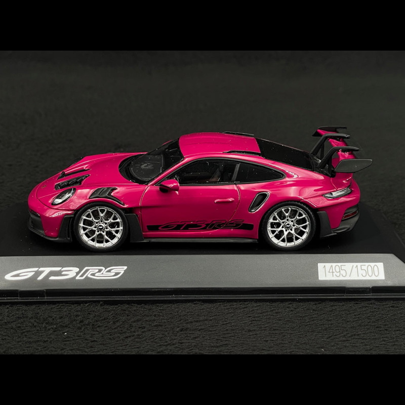 【Spark Model】Porsche GT2 RS Red Bull Porsche GT2 RS Clubsport Red Bull 2019 Black Red 1/18 Spark