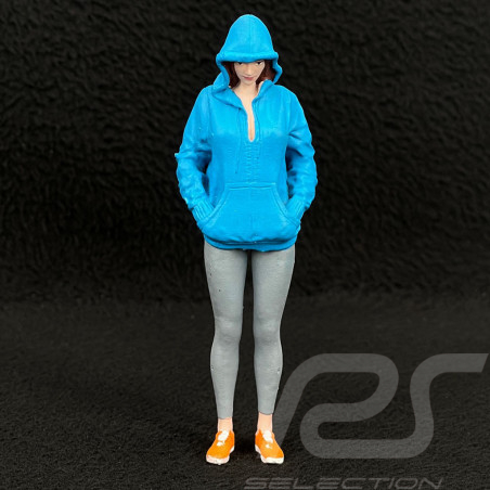 Figur sportliches Mädchen im Kapuzenpullover Diorama 1/18 Premium 18014