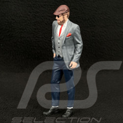 Figurine elegant man with leather cap Diorama 1/18 Premium 18020