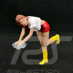 Figur sexy Mädchen Car wash gelbe Stiefel Diorama 1/18 Premium 18013