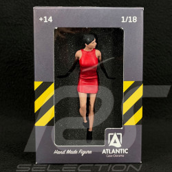 Figurine girl in short dress Diorama 1/18 Premium 18012