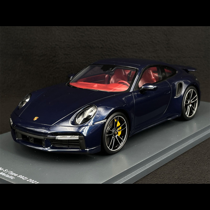 Porsche 911 Turbo S Type 992 2021 Night blue metallic 1/18 Schuco 450052500