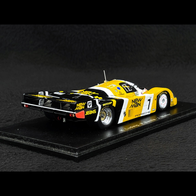 SPARK 1/43 Porsche 956B #7 NewMan – Vincitore Della 24 Ore Di Le Mans 1985 (Ludwig/Barilla/Inverno) – Modello In Resina Da Collezione