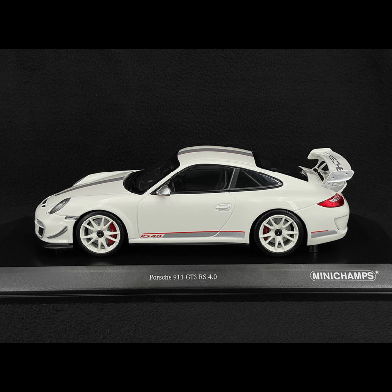 Porsche 911 GT2 RS 2011 – 1/18 Minichamps – Blanche – Occasion état Neuf