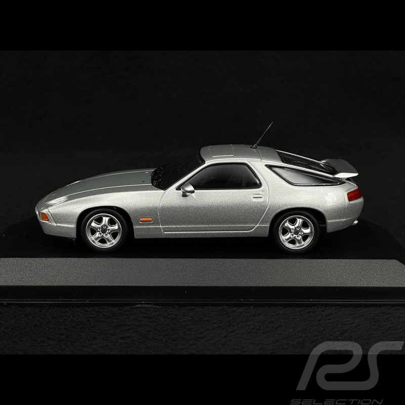 Porsche 928 GTS 1991 Zermattsilber metallic 1/43 Minichamps 940068105