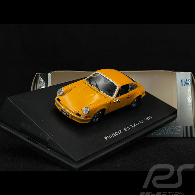 Porsche 911 2.4 L / S 1973 Signal yellow 1/43 Universal Hobbies Eagle's Race 6009