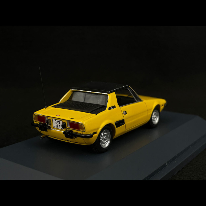 Fiat X Jaune Schuco