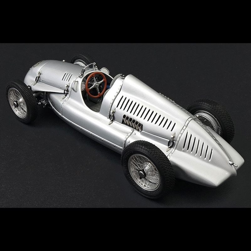 Auto-Union Typ D Silver arrow Grand-Prix 1938-1939 1/18 CMC M-027