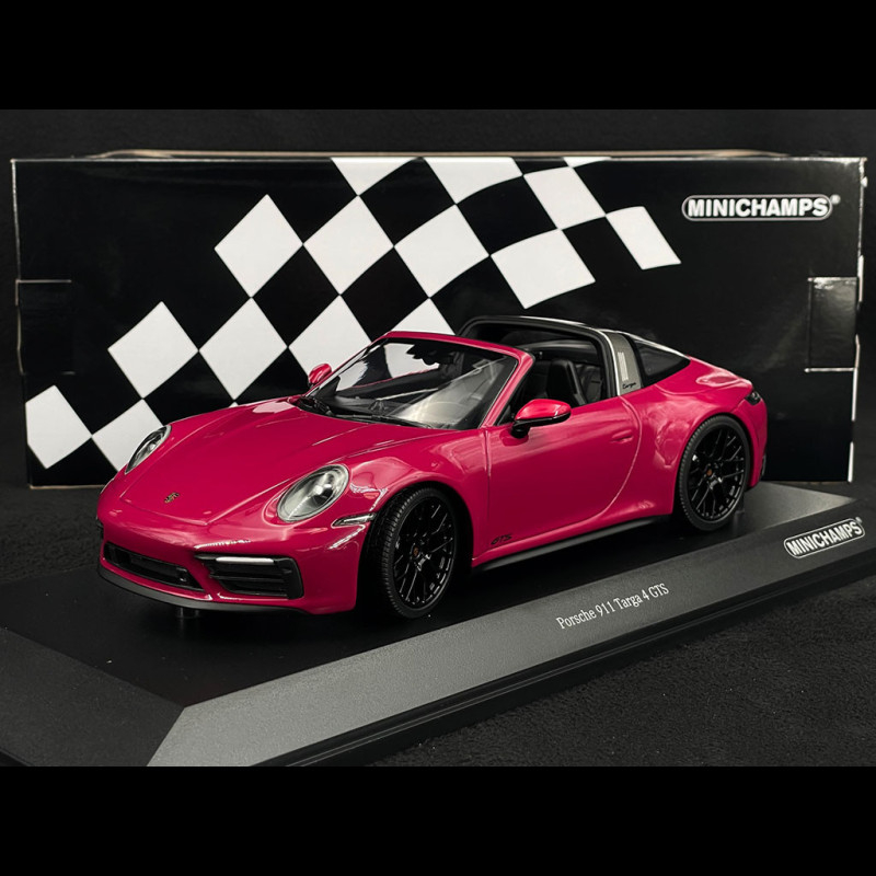 Porsche 911 Targa 4 GTS Type 992 2021 Ruby Red 1/18 Minichamps 155061066