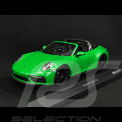 Porsche 911 Targa 4 GTS Type 992 2021 Pythongrün 1/18 Minichamps 155061065