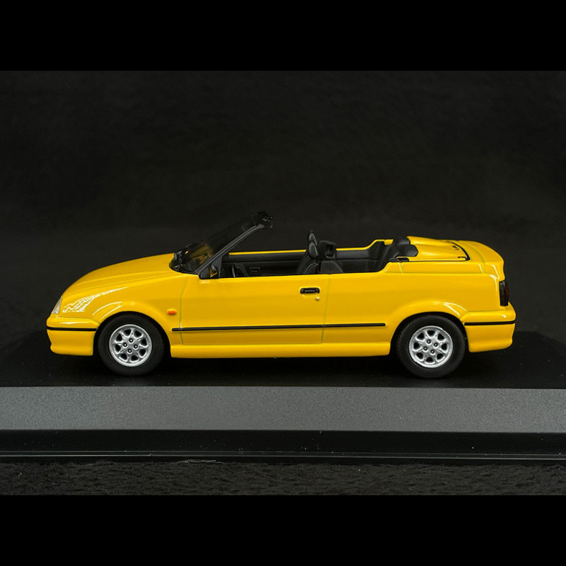 Miniature MINICHAMPS 1/43 – Renault 19 Cabriolet 1992 Argenté – Occasion Comme Neuve