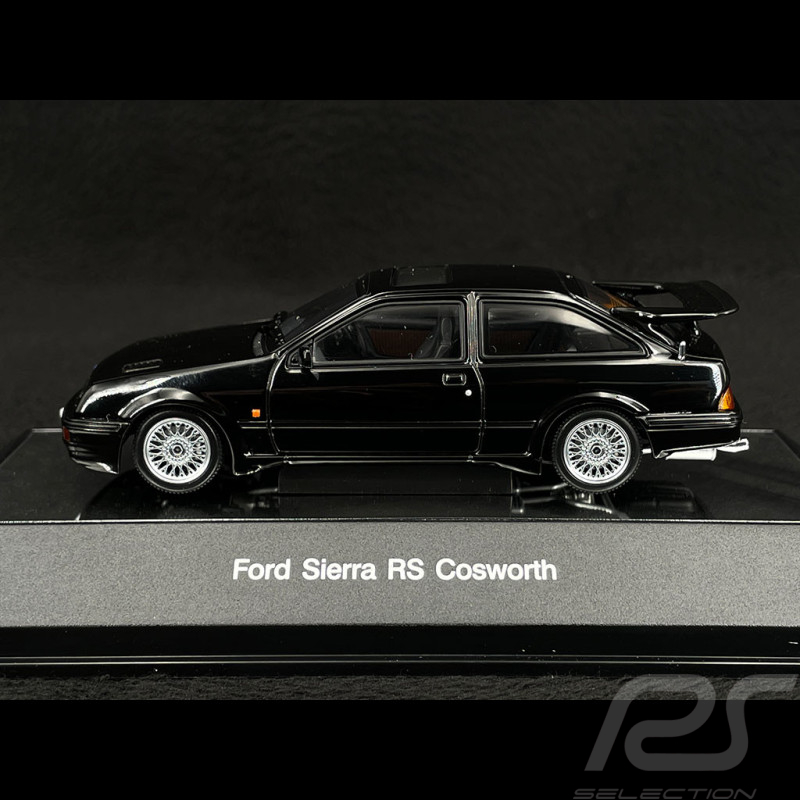 Ford Sierra RS Cosworth 1986 Schwarz 1/43 Autoart 52861